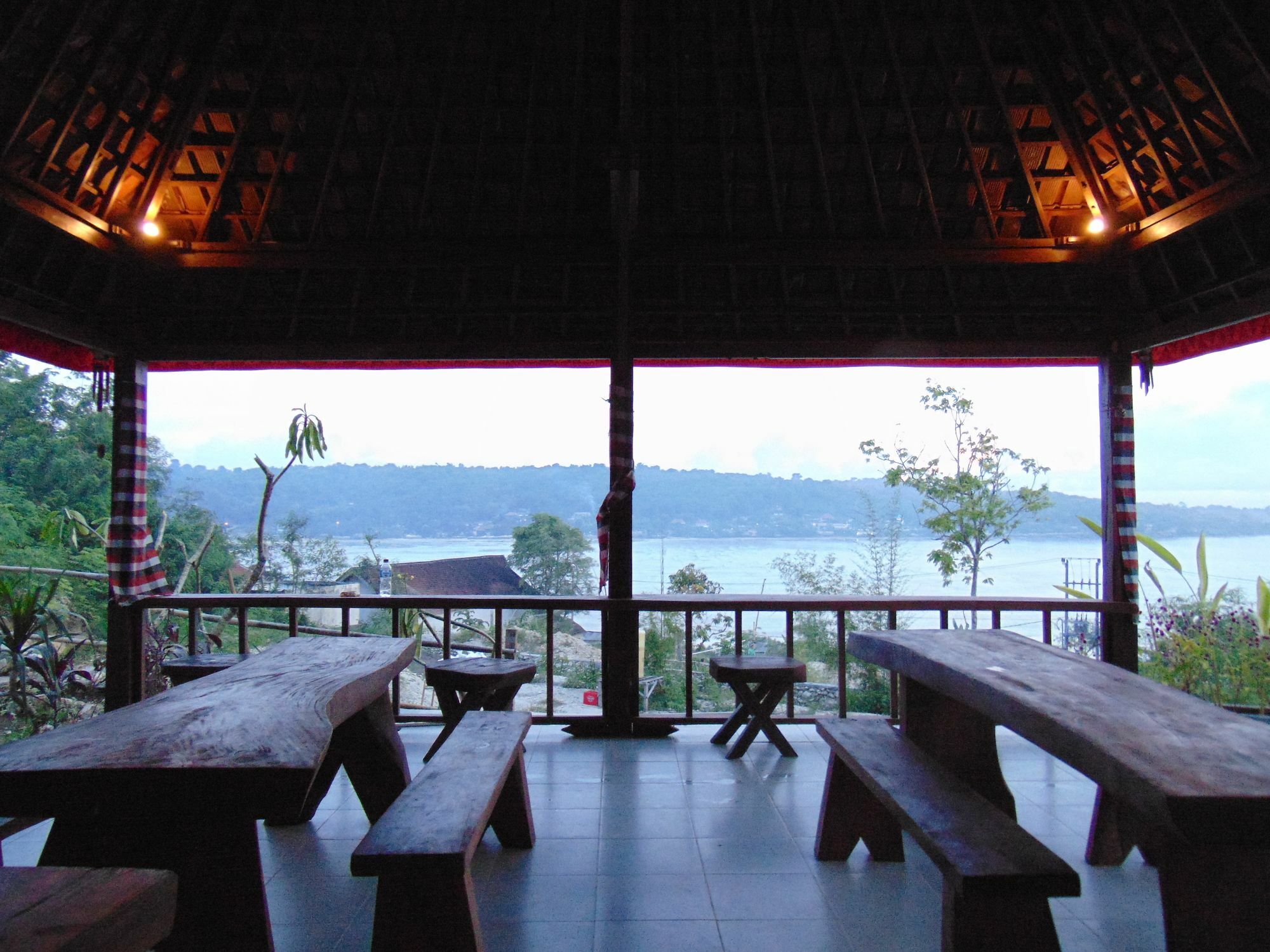 Starfish Lembongan Hotel Nusa Lembongan  Ngoại thất bức ảnh
